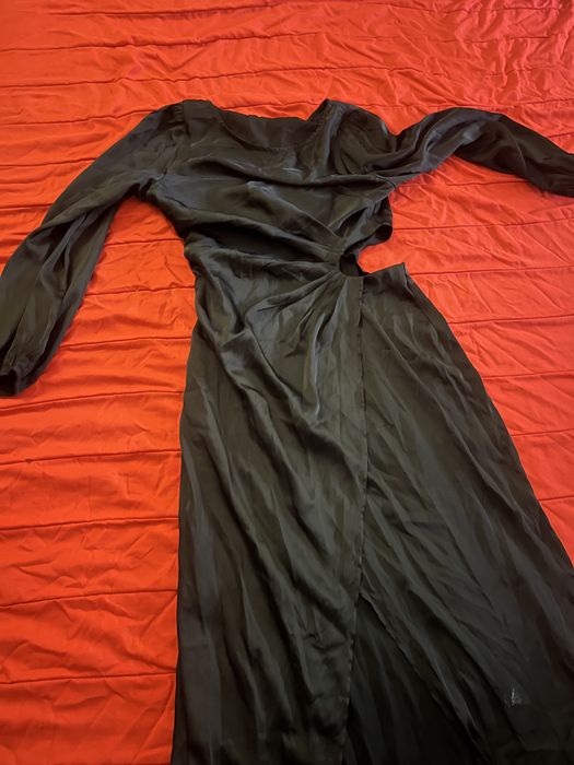 Vestido Preto comprido com racha