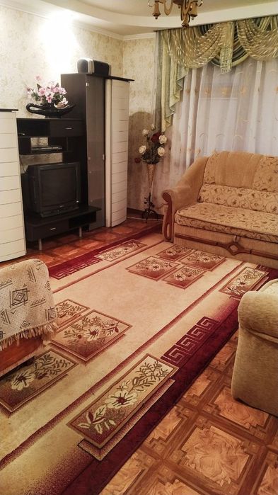 Двухкомнатная квартира, Почасово. Посуточно. Недалеко от центра.