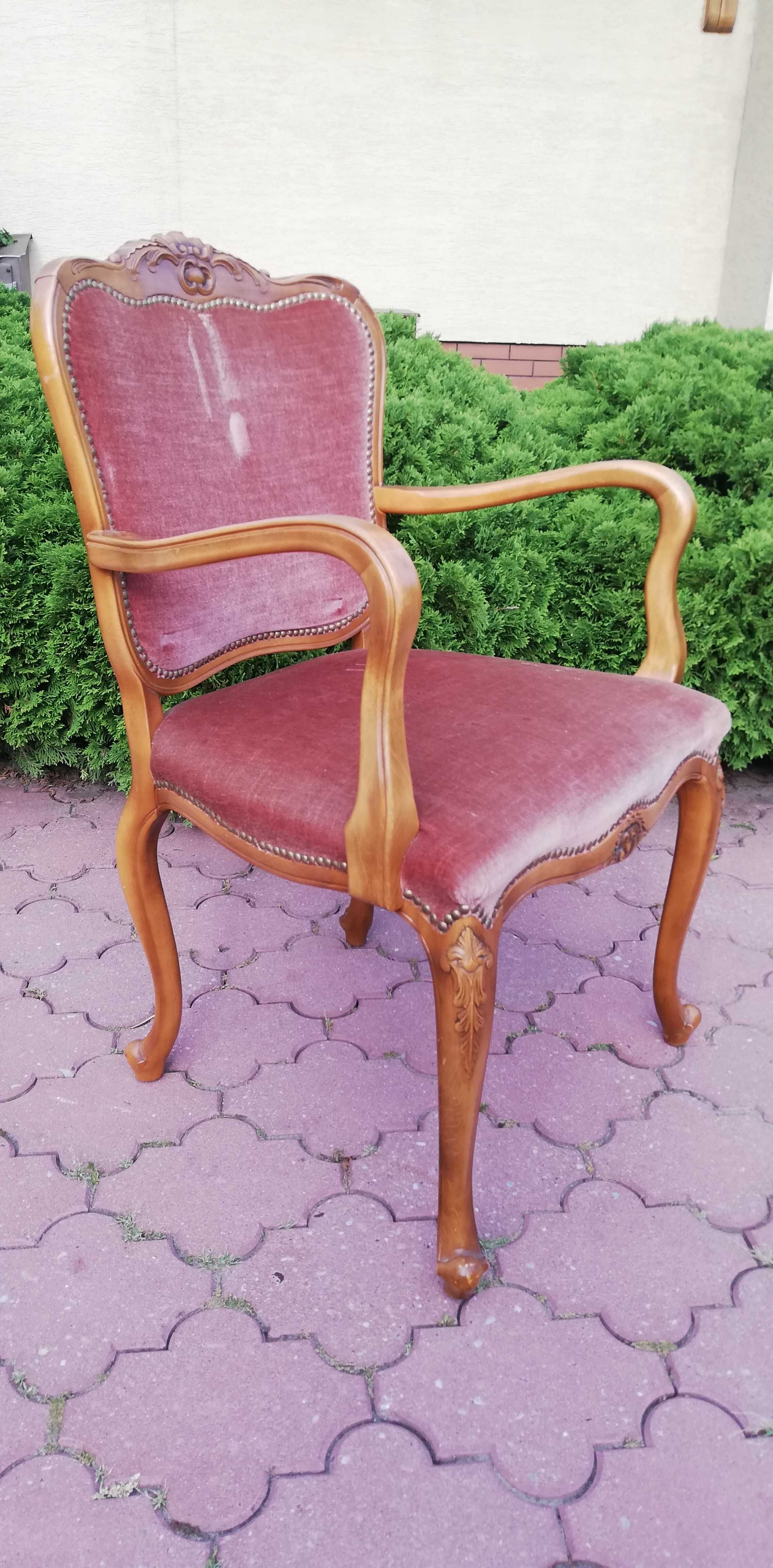 Krzesła fotele stylowe ludwik tapicerowane na giętych nogach antyk