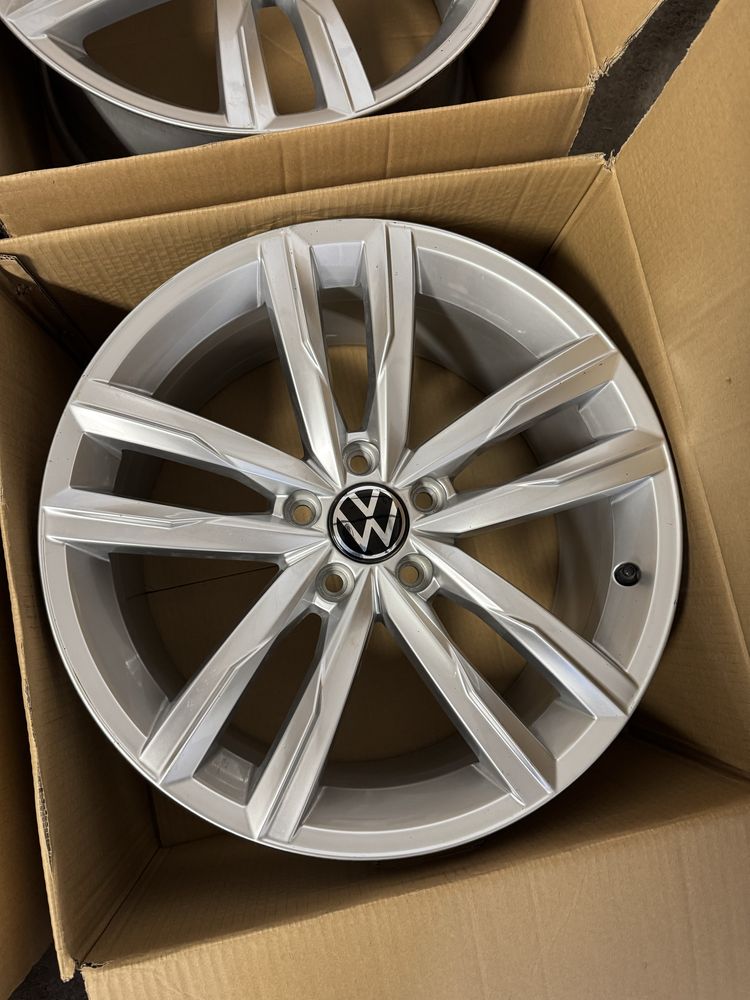 Felgi/Koła Dartford nowe 18 5x112 VW Passat B7/8 Arteon Golf Superb
