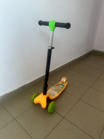 Продам детский самокат BestScooter