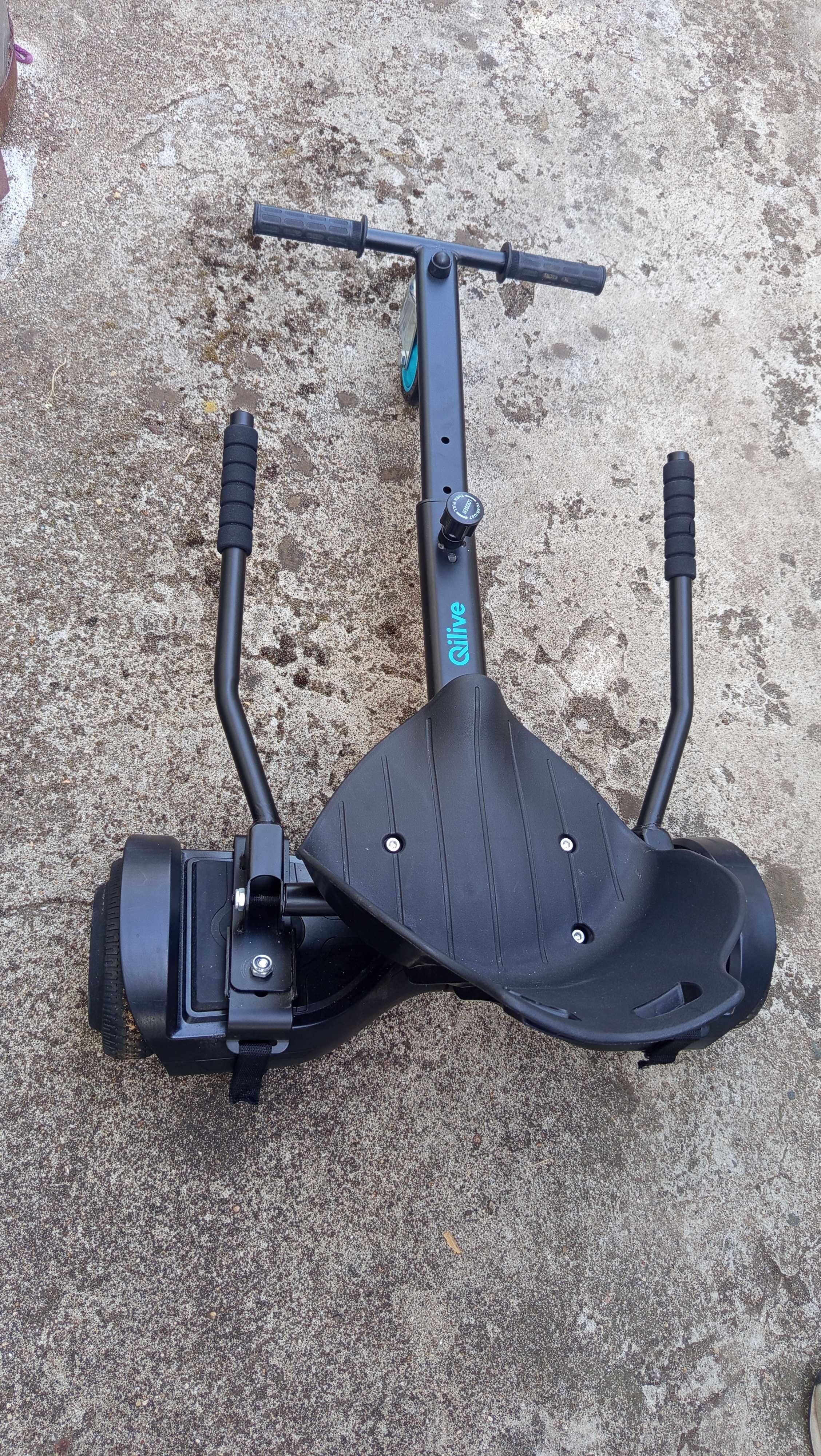 Hoverboard Qilive com carrinho