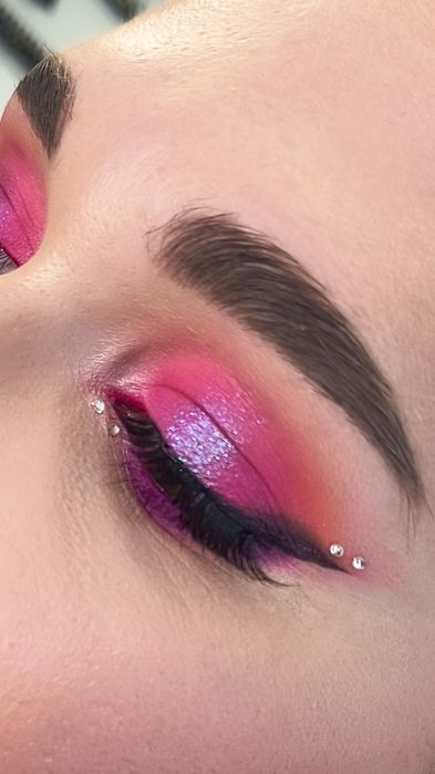 Зачіска, укладка, локони, плетіння, макіяж