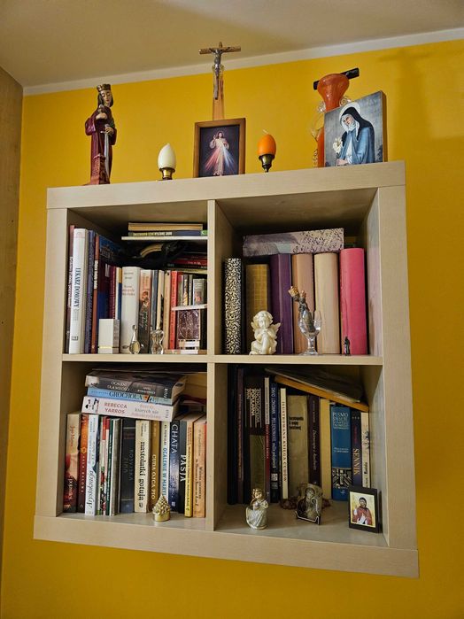 Oddam za darmo szafkę i witrynę