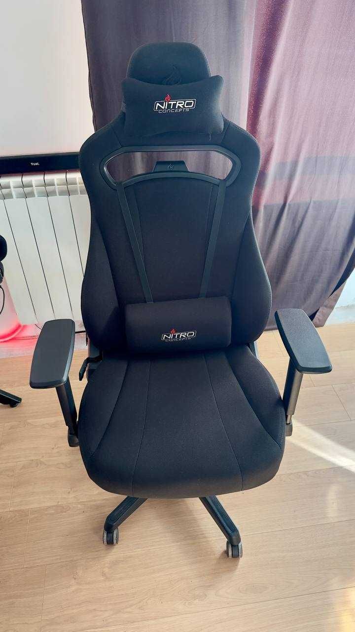 Monitor, Secretaria e Cadeira gaming