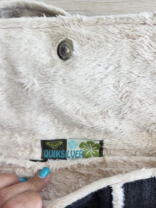 Mala da QuikSilver em ganga com pêlo