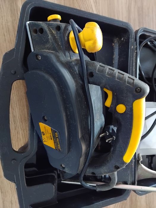 Plaina elétrica Rotec 710W