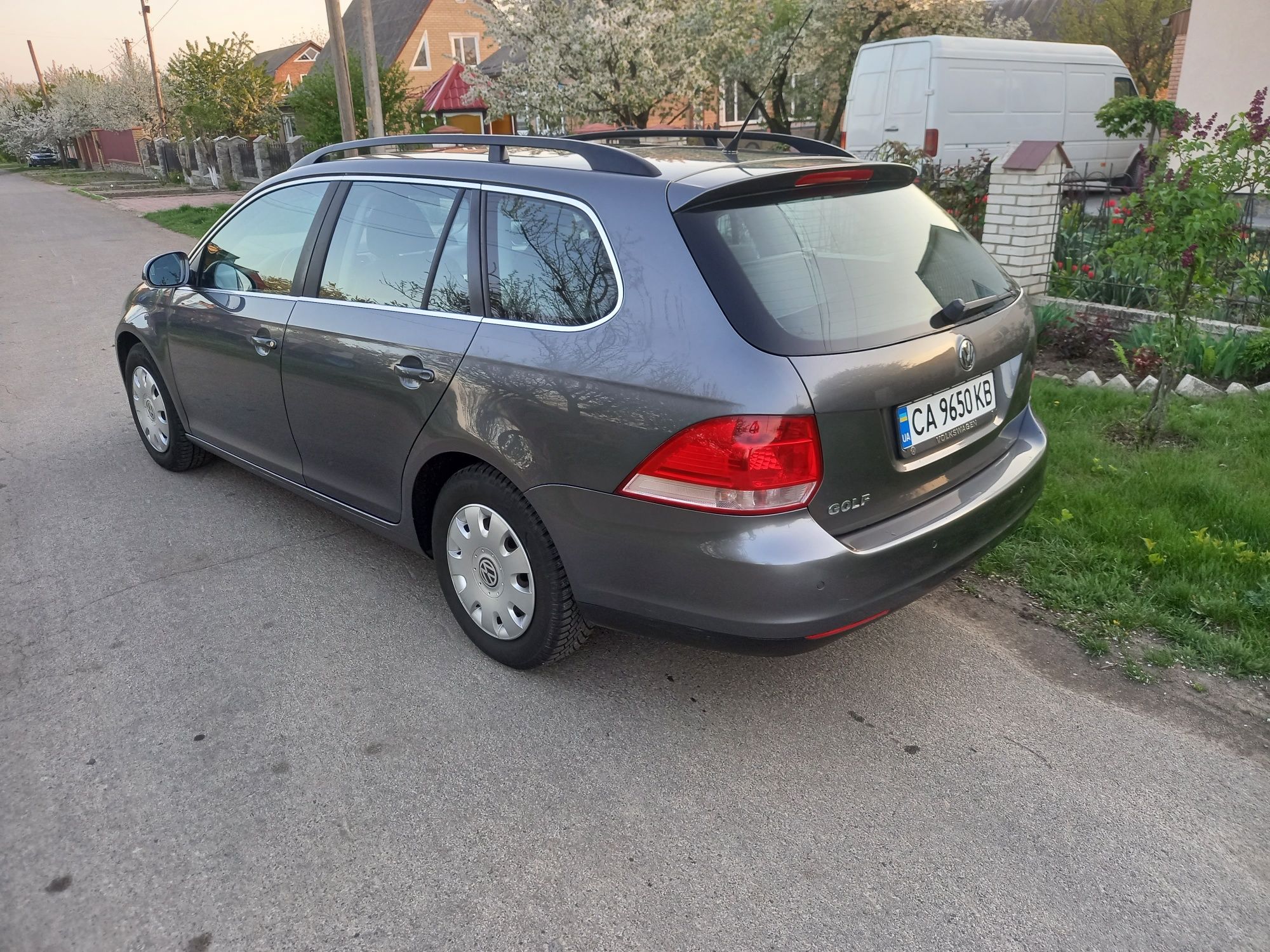 Volkswagen Golf V 1.6MPI