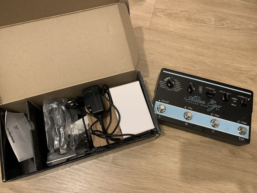 Pedal delay TC Electronic Alter Ego X4 Vintage Echo