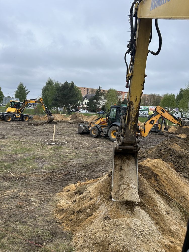 Uslugi koparka  gasienicowa rozbiorki transport wykopy