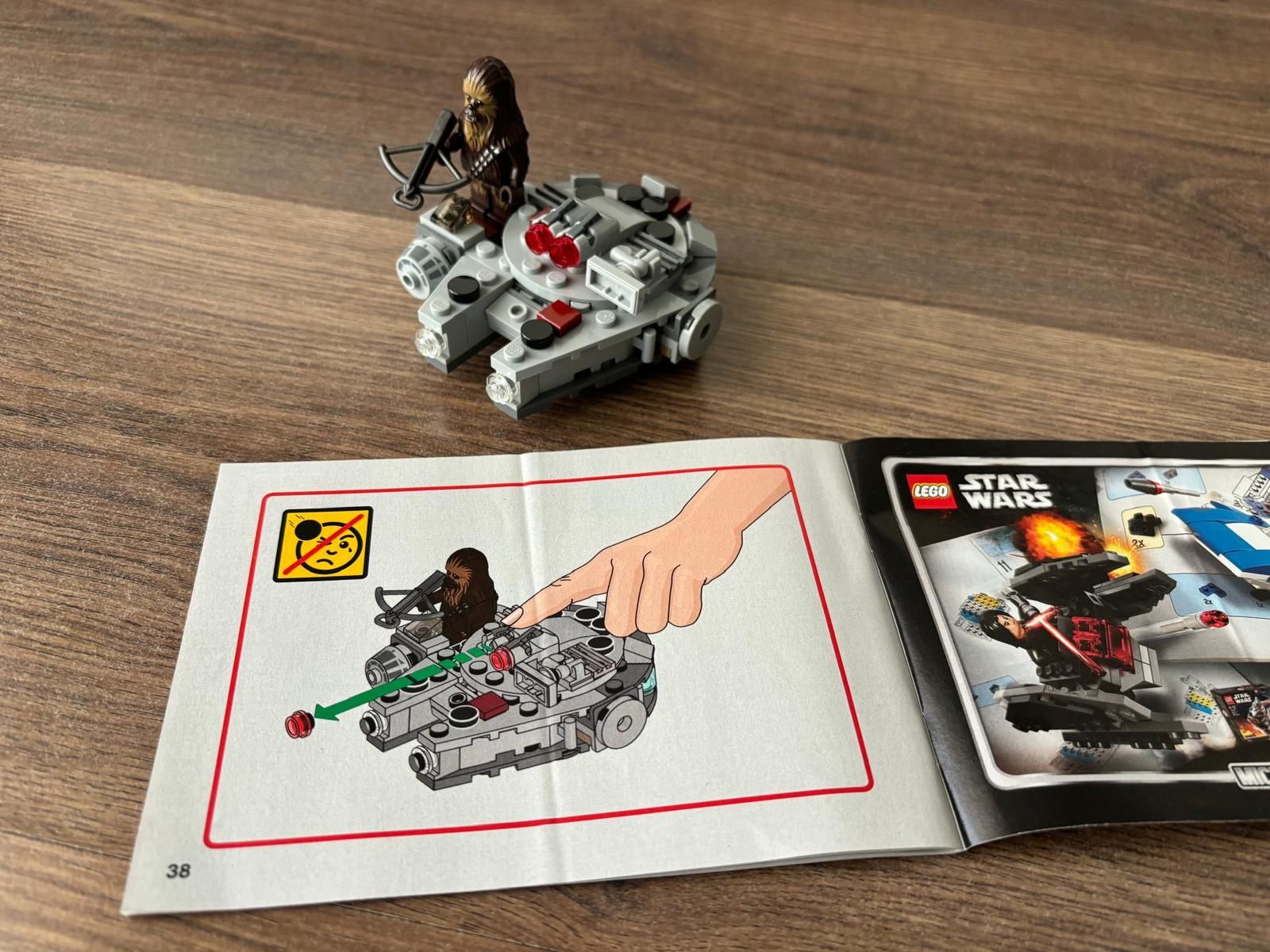 Star Wars # 75193 Chewbacca
Microfighter Millennium Falcon
[figurina C