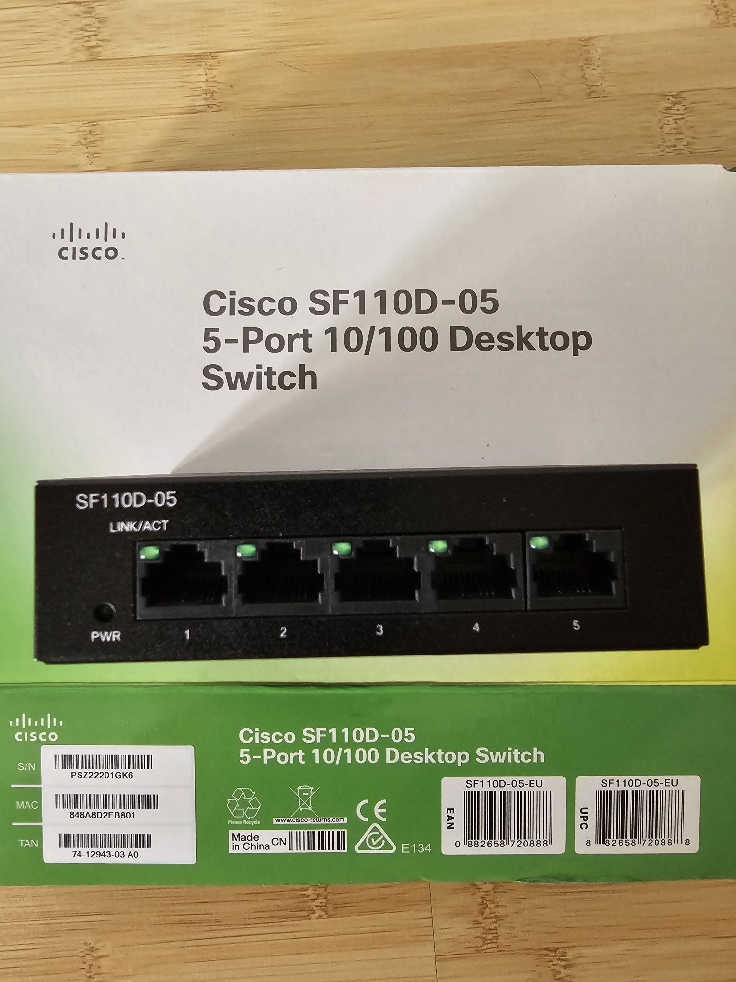 Switch 5 portowy Cisco SF110D-05