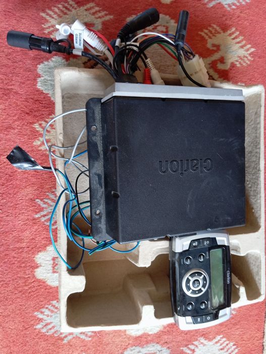 Rádio / Car Audio Marítimo Clarion CMS-1