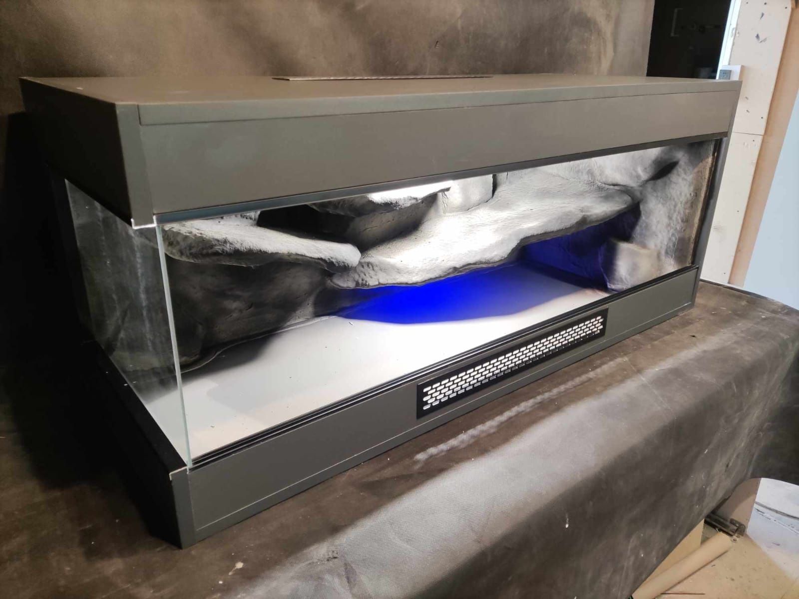 Terrarium dla agamy brodatej 120x50x50