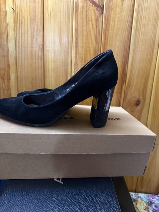 Жіночі стильні туфлі