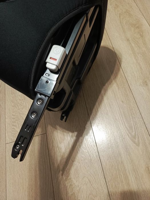 Fotelik samochodowy podkładka ISOFIX