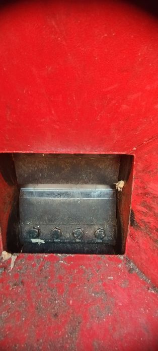 Продам ПОДРІБНЮВАЧ ГІЛОК Всі питання по телефону