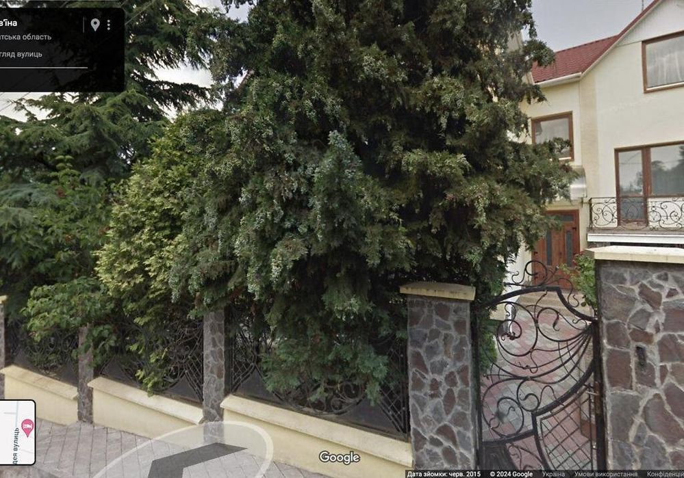 Будинок у затишному місці