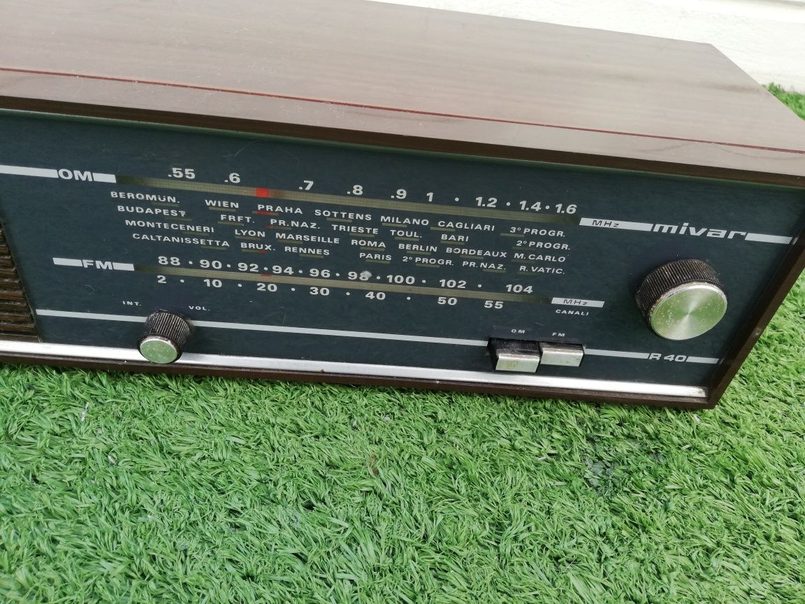 Rádio Antigo MIVAR
