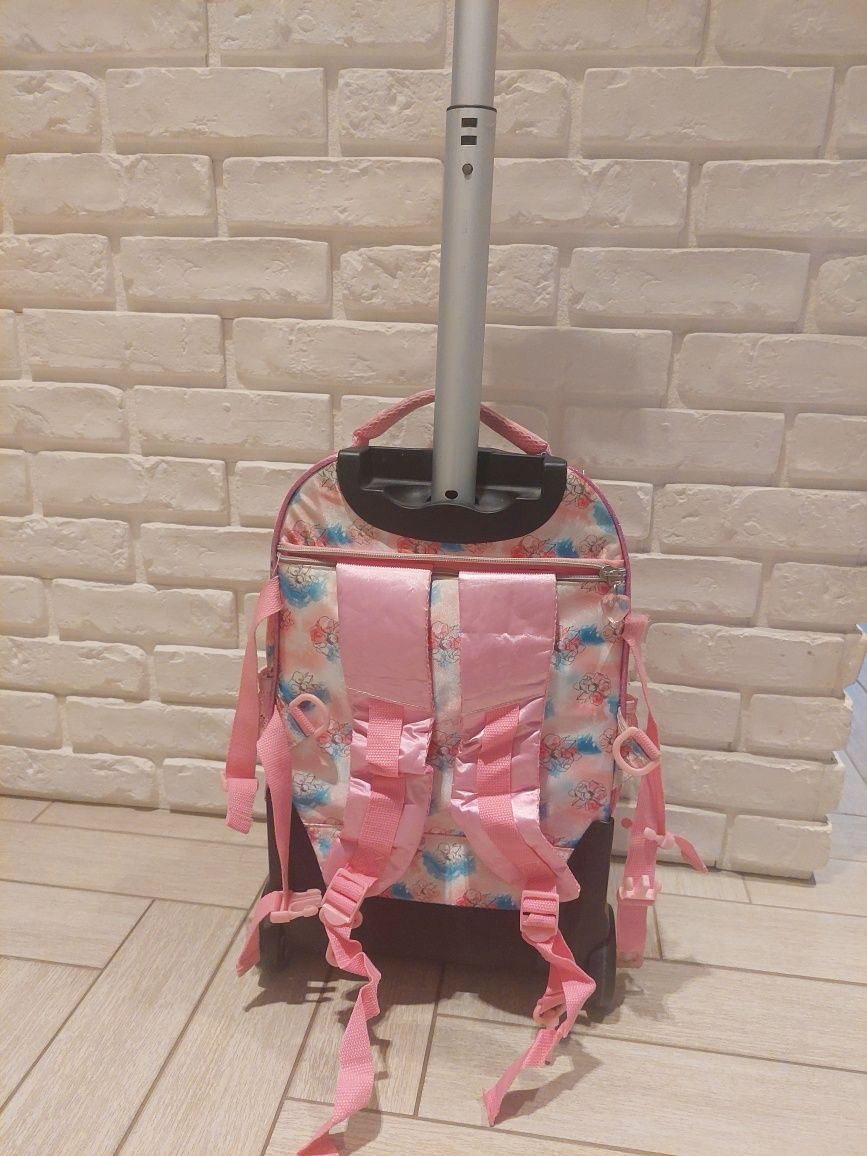 Plecak na stelażu duży pojemny dobrze wykonany