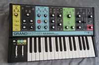 MOOG GrandMother Analog Synthesizer plus osłona idealny stan