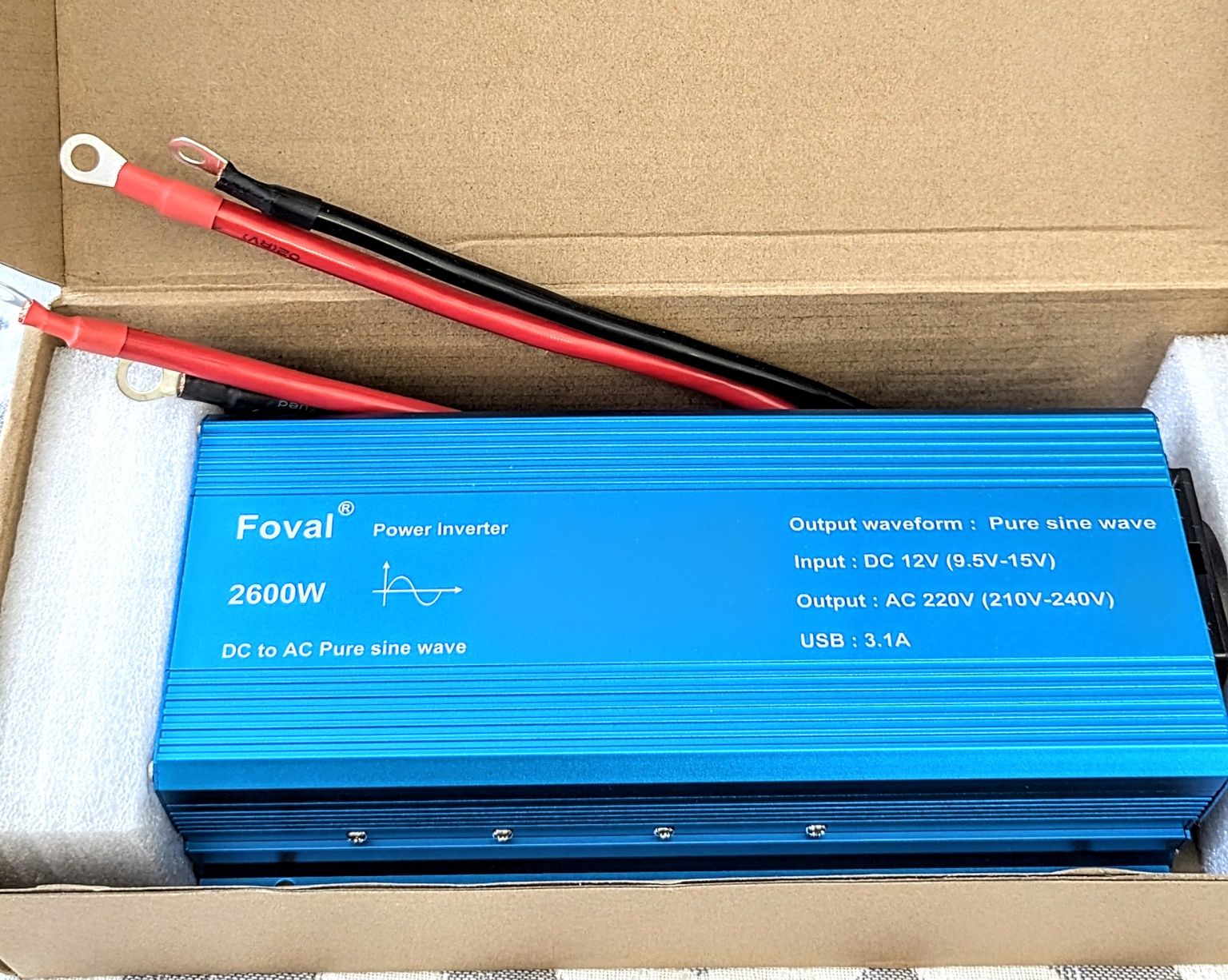 Набор Инвертор Foval 2600w, чистый синус + зарядное Преобразователь 12