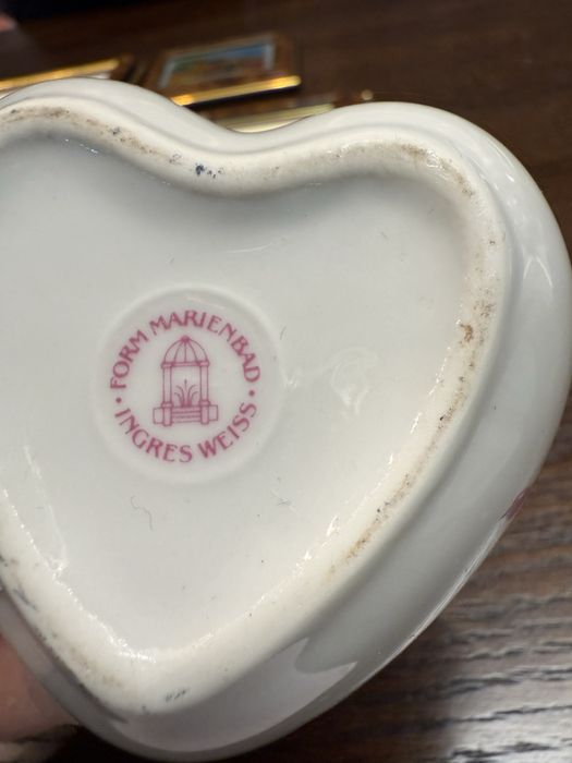 Porcelanowe serce puzdro szkatułka dekoracja na drobiazgi 1970