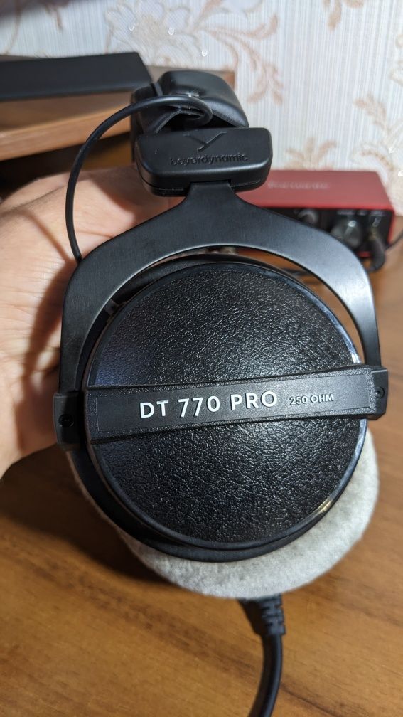 Професійні навушники Beyerdynamic DT 770  250 ohm