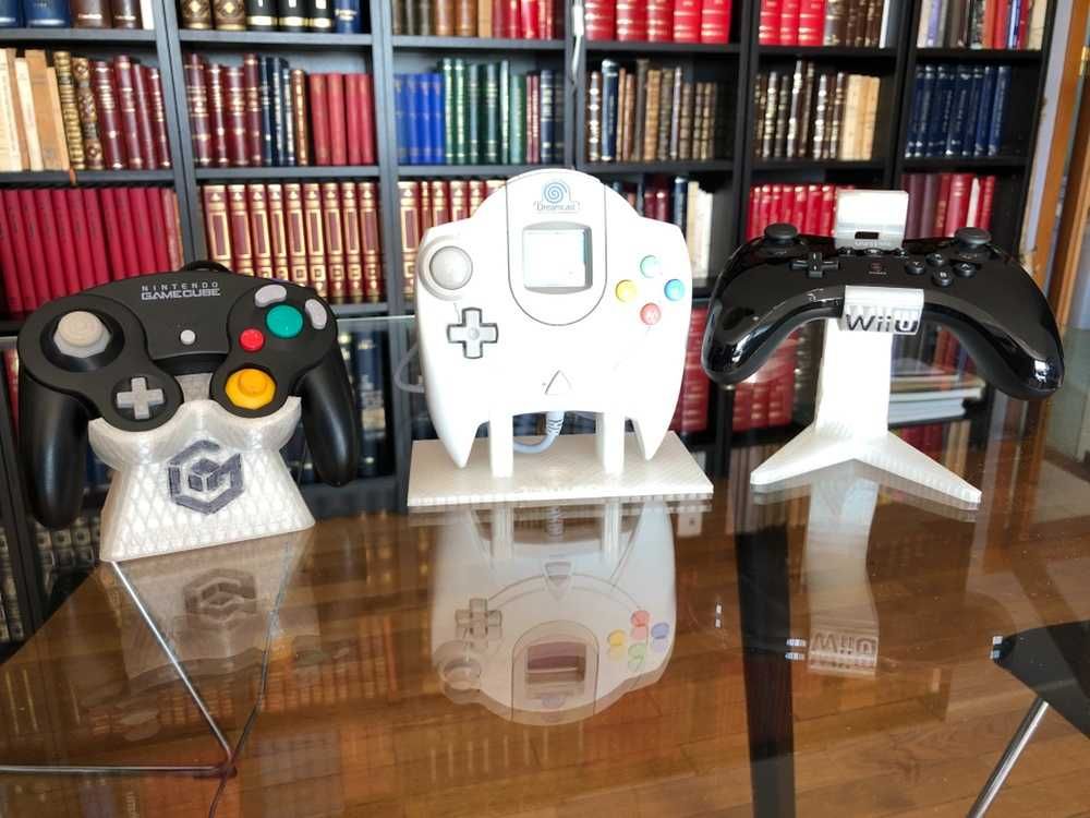 Suportes impressos em 3D Comandos PS, XBOX, Sega, Nintendo