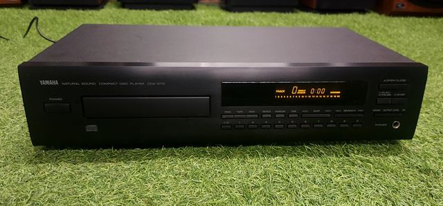 Odtwarzacz CD Yamaha CDX-570