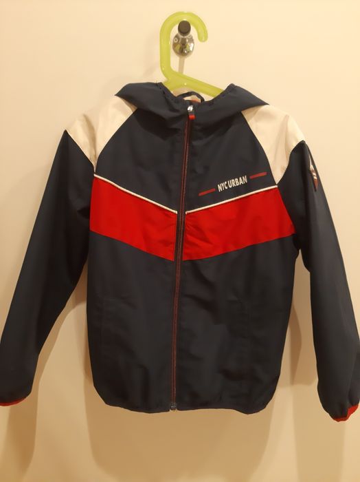 Kurtka C&A chłopięca 128 STAN IDEALNY wiatrówka