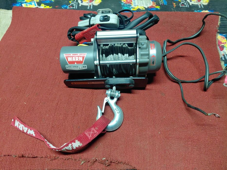 Продам лебідку до квадроциклу.