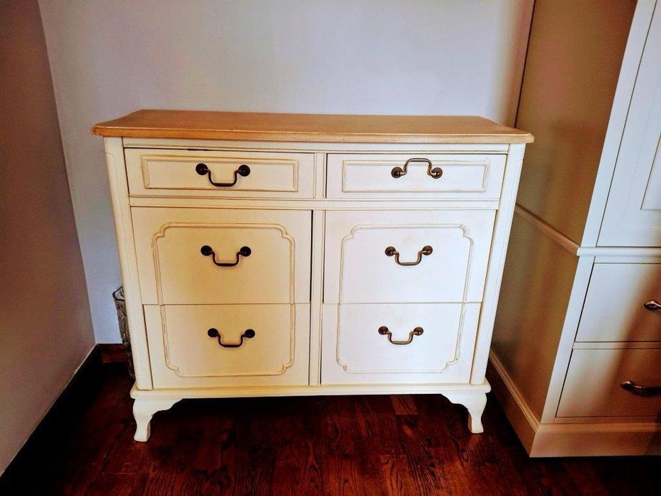 Sprzedam szafkę stylową - komodę