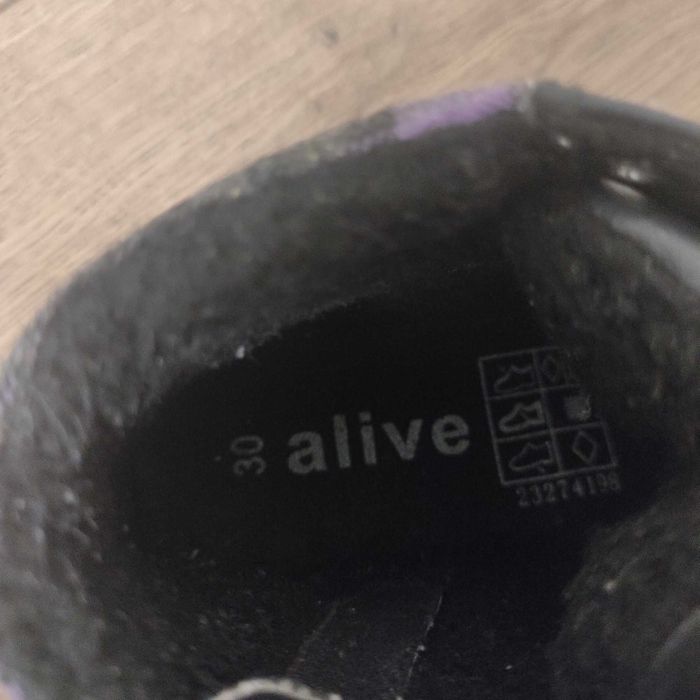 Продам кросівки кеди  демосезонні