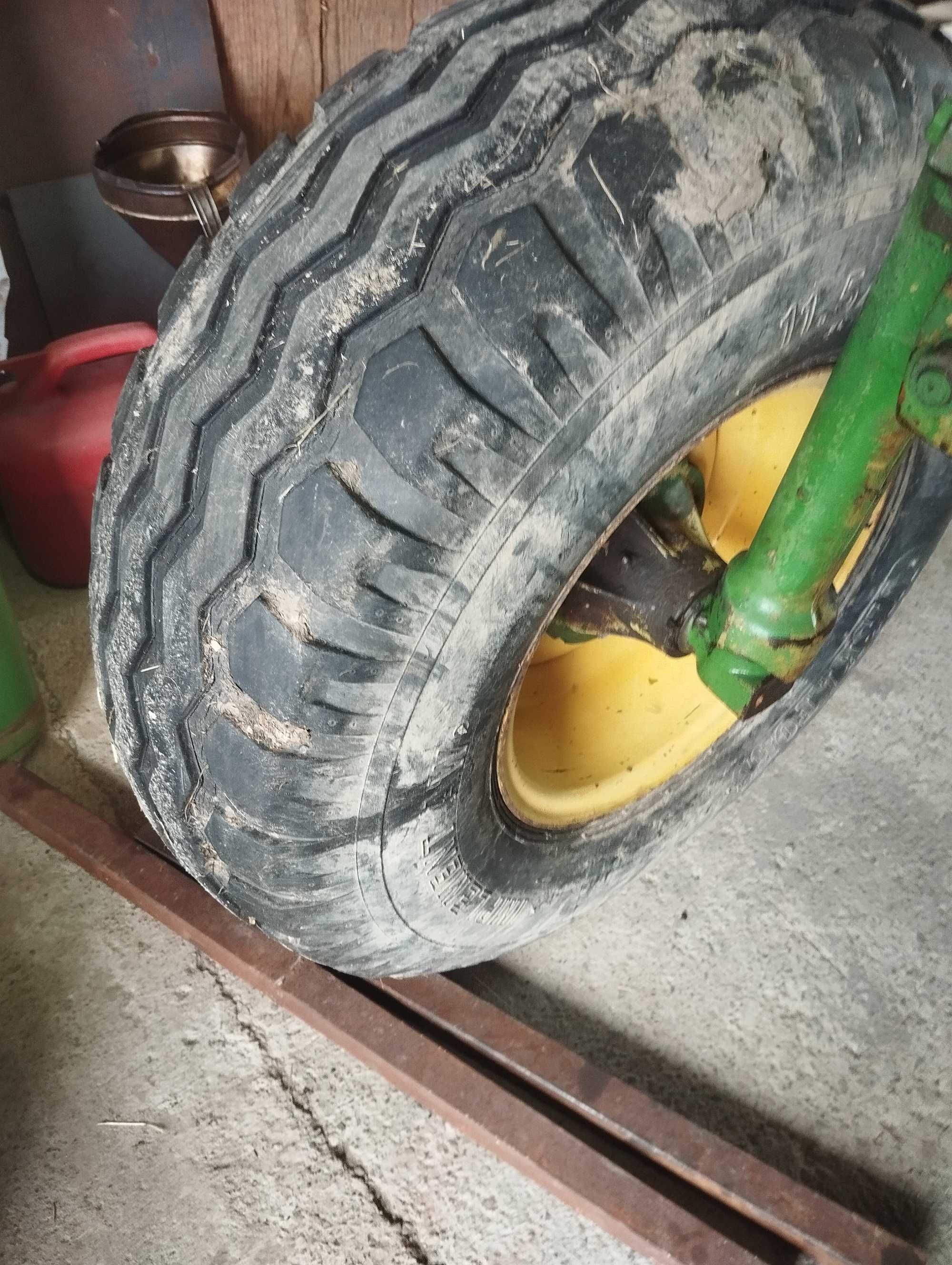 Koła balonowe 11.5/80-15.3 r16 John Deere