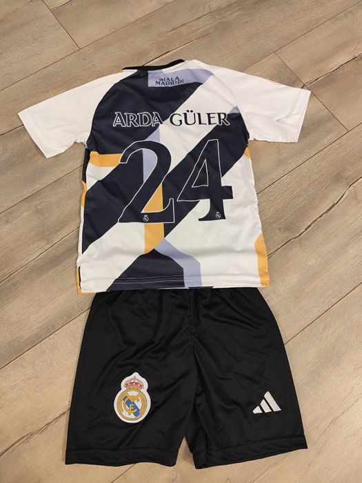 Strój sportowy 116/122