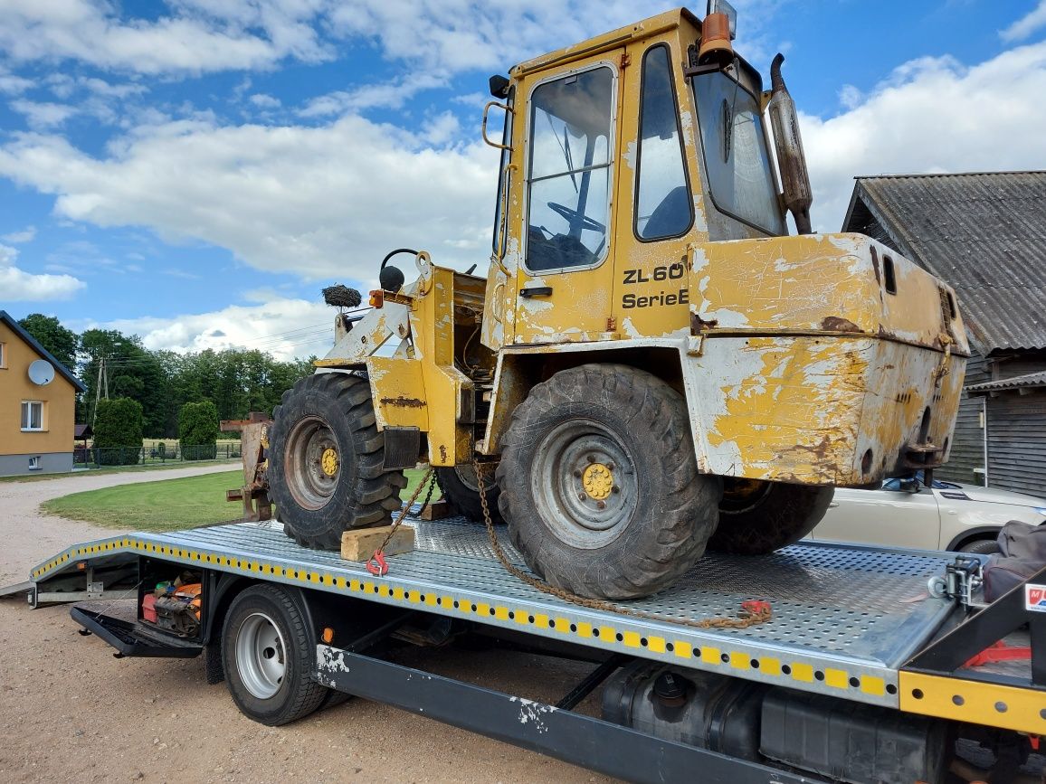 Auto Pomoc Transport maszyn AutolawetaHolowanie Assistance Suwałki 24h