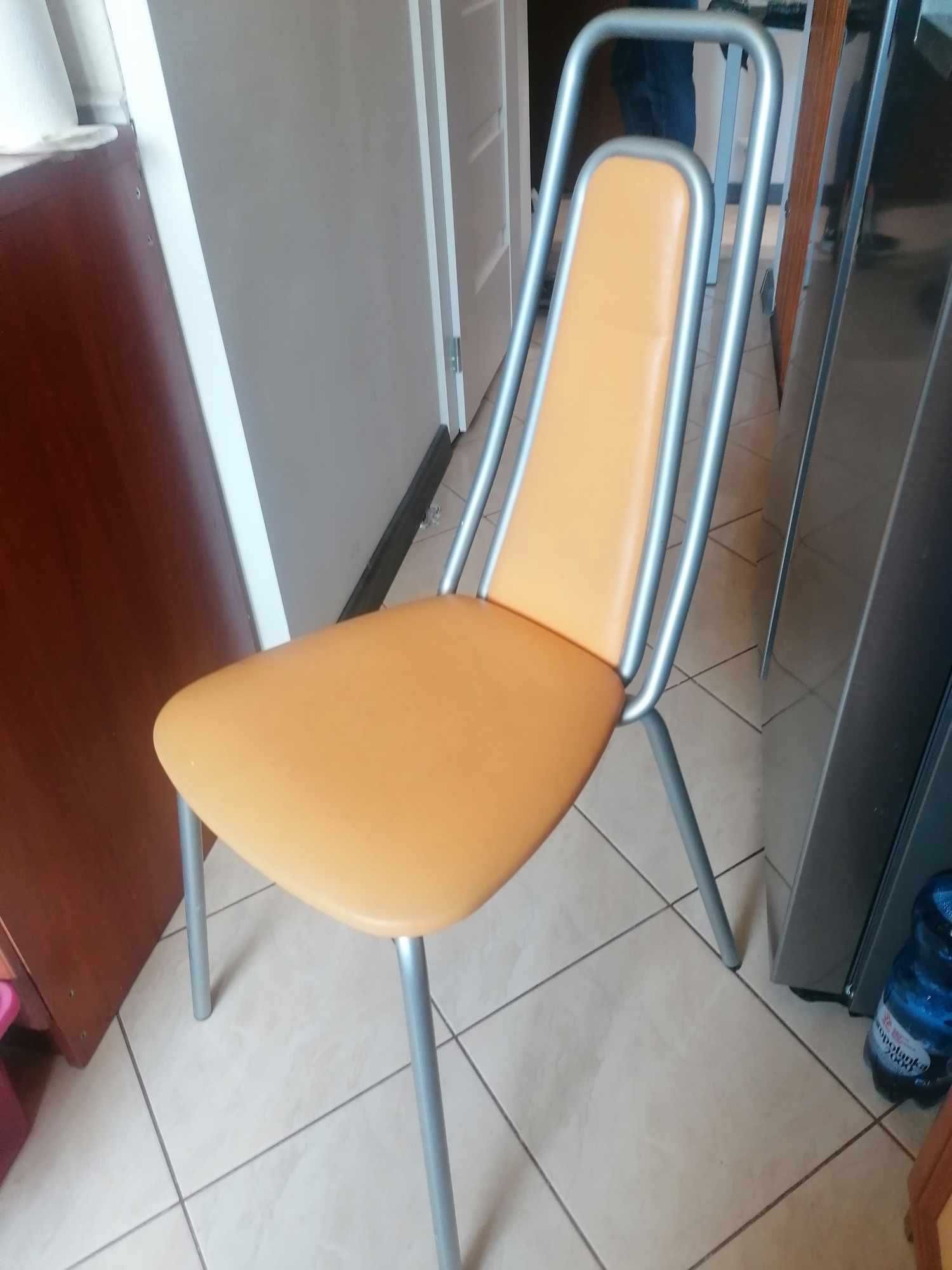Stół i 3 krzesła kuchnia/jadalnia