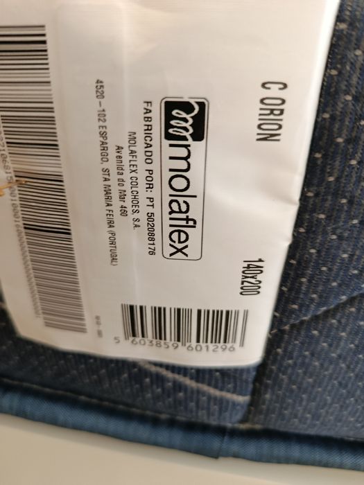 Colchão como novo,, oferta cama e estrado.