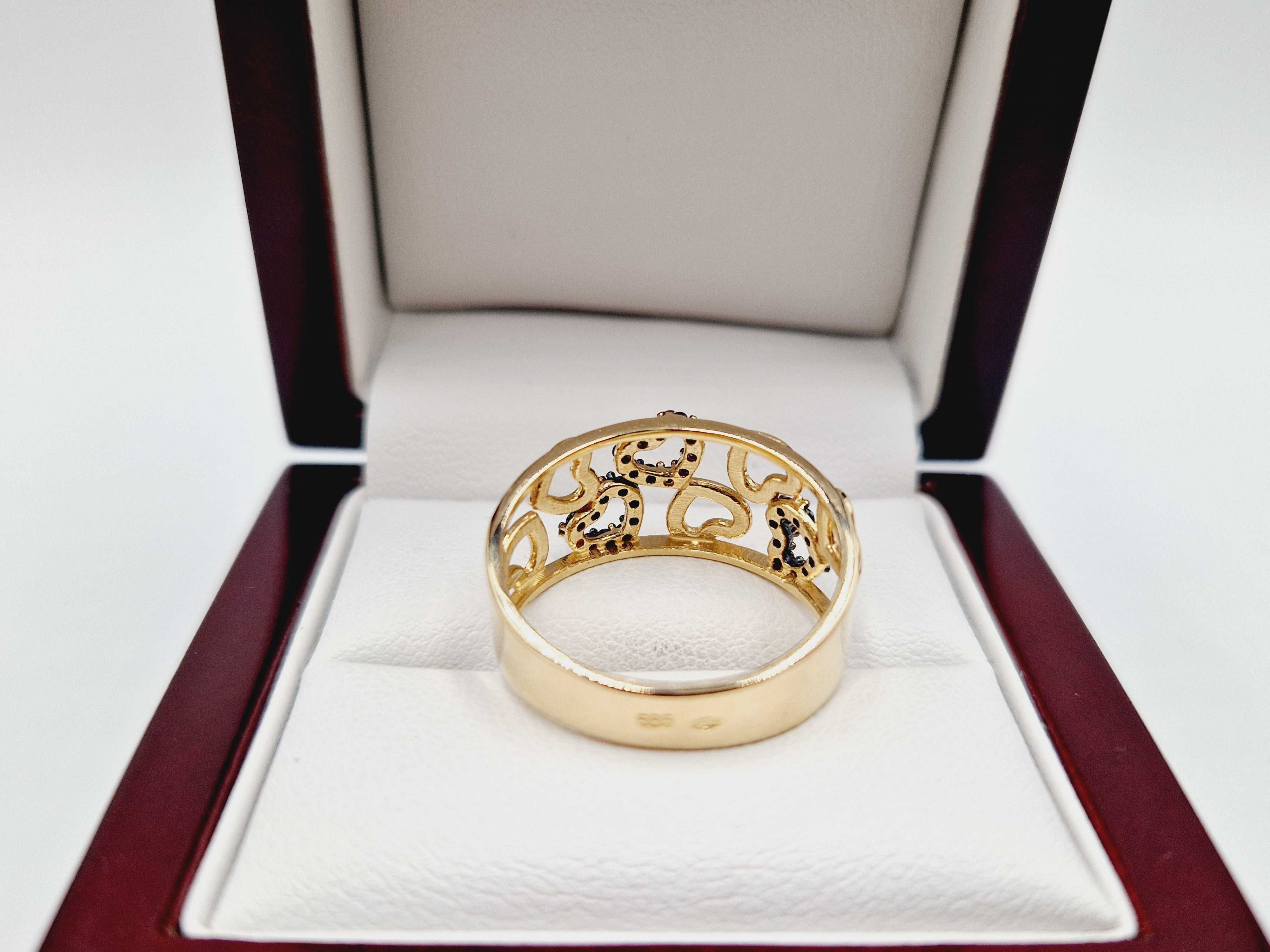 Złoty pierścionek serduszka  4,43 g 585 14K R. 22