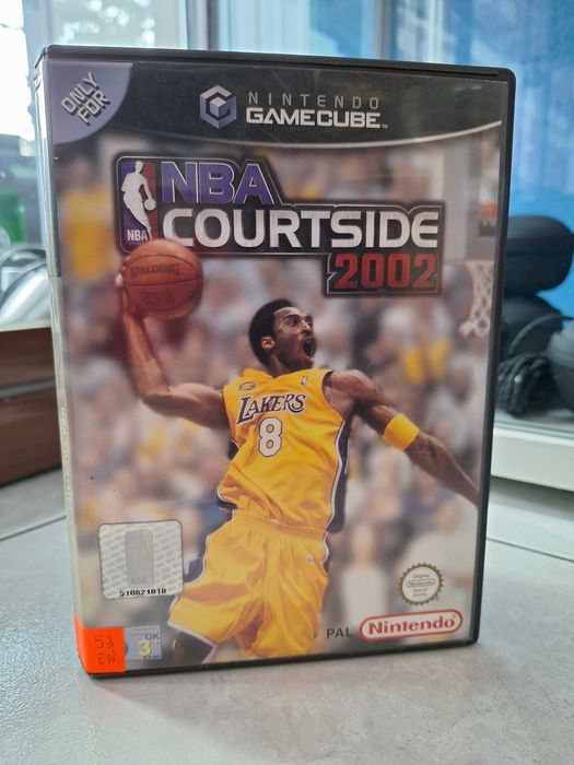 NBA Courtside 2002 GameCube, CentrumGrania