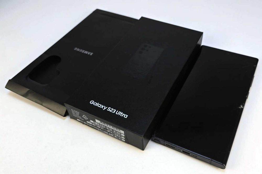 Samsung Galaxy S23 Ultra 5G 12/512 GB Uszkodzony ekran  sprawny
