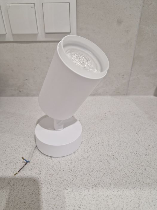 Fugato reflektor punktowy 50631/31/P7 Philips Hue