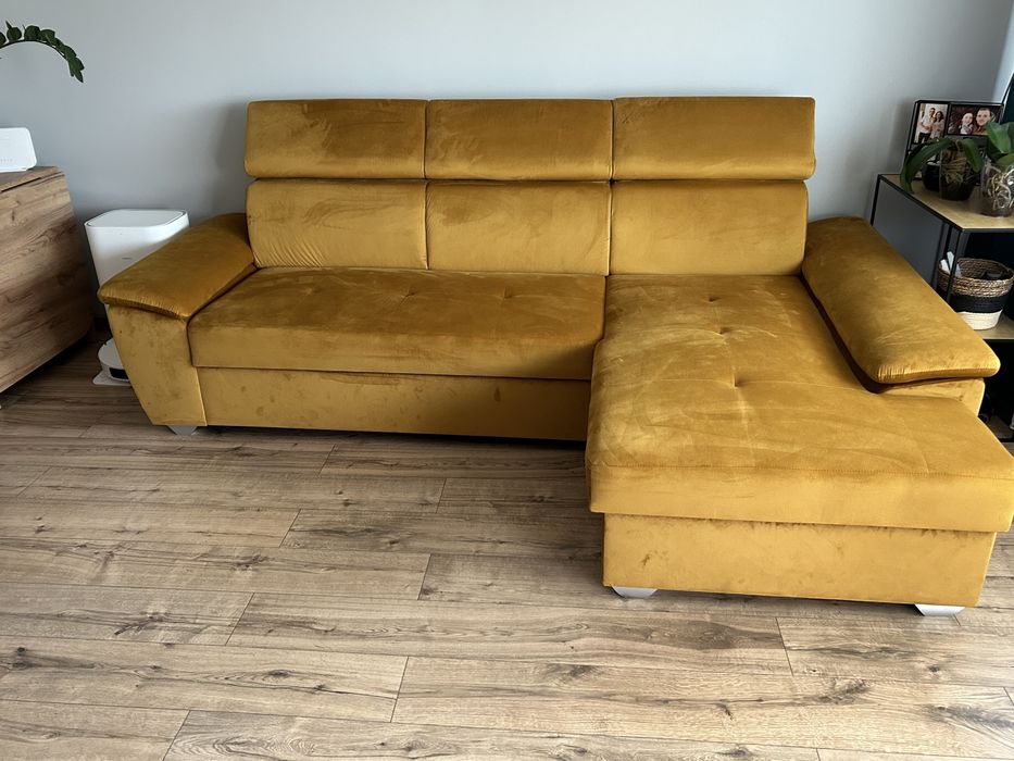 Narożnik TITAN, z funkcją spania, stan nowego. Agata meble