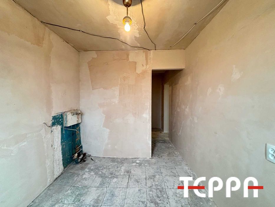 Продаж 2-кімнатної квартири під чистову обробку