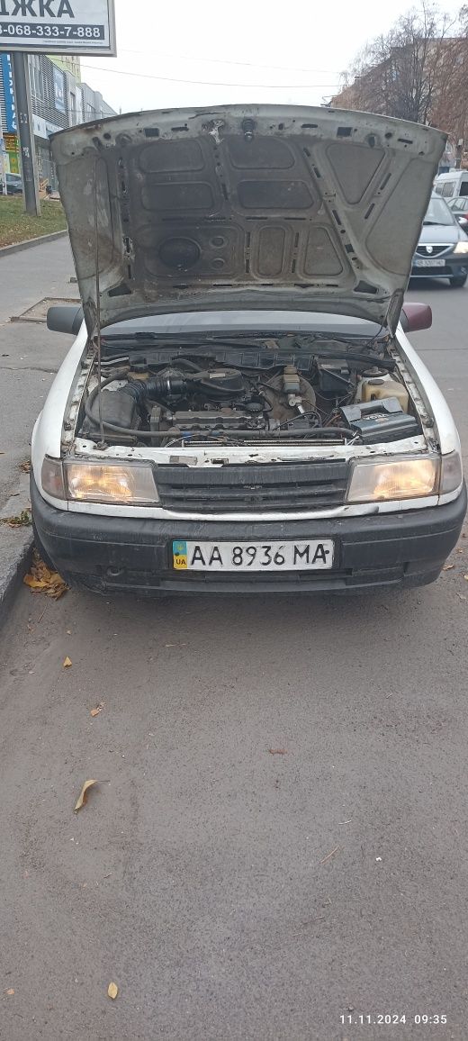 Продам авто Опель Вектра В