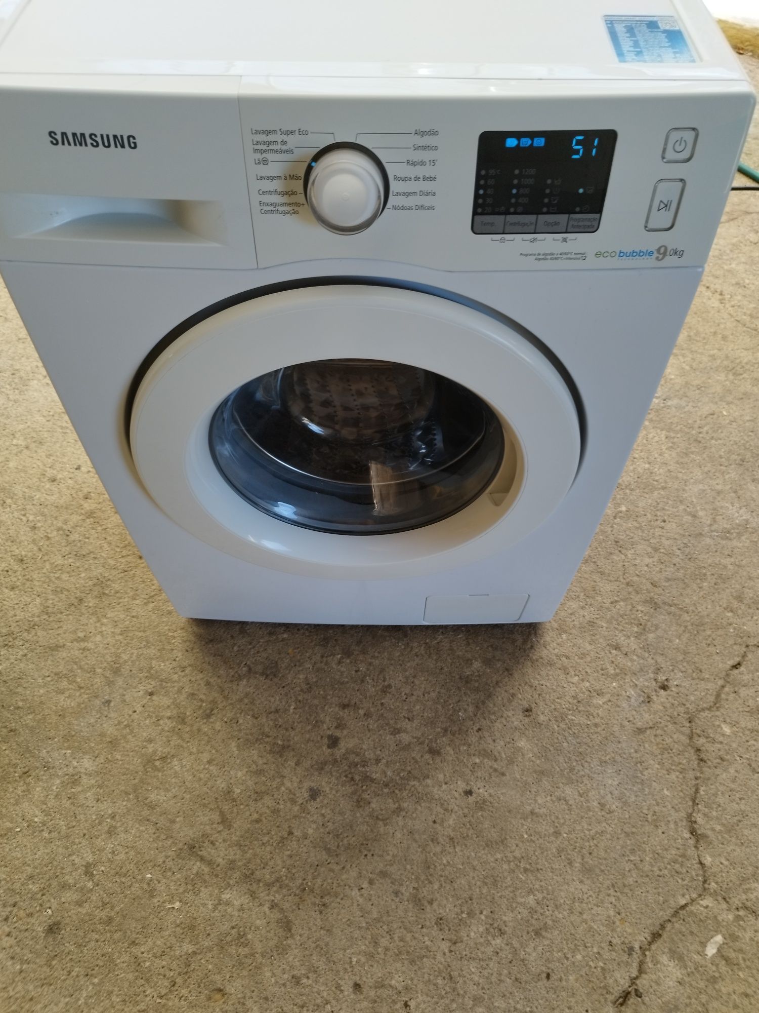 Máquina de lavar roupa Samsung 9 kg.