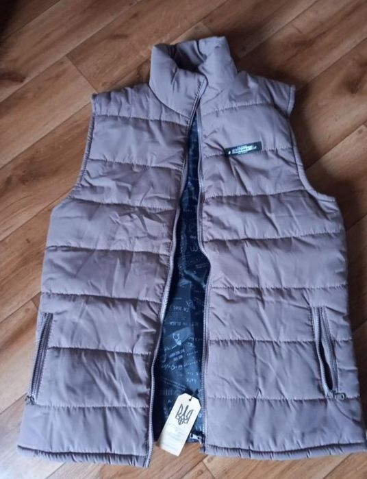 Чоловіча жилетка р 46-48 ог 105см