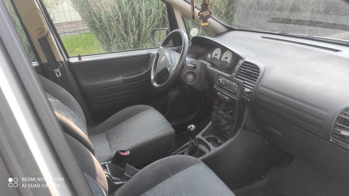 Opel Zafira 1.8 16v / 7 osobowa / OC+pt 08.2026r