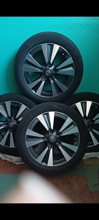 Диски Nissan Leaf R17 5 × 114.3 Оригинал  Ниссан Лиф